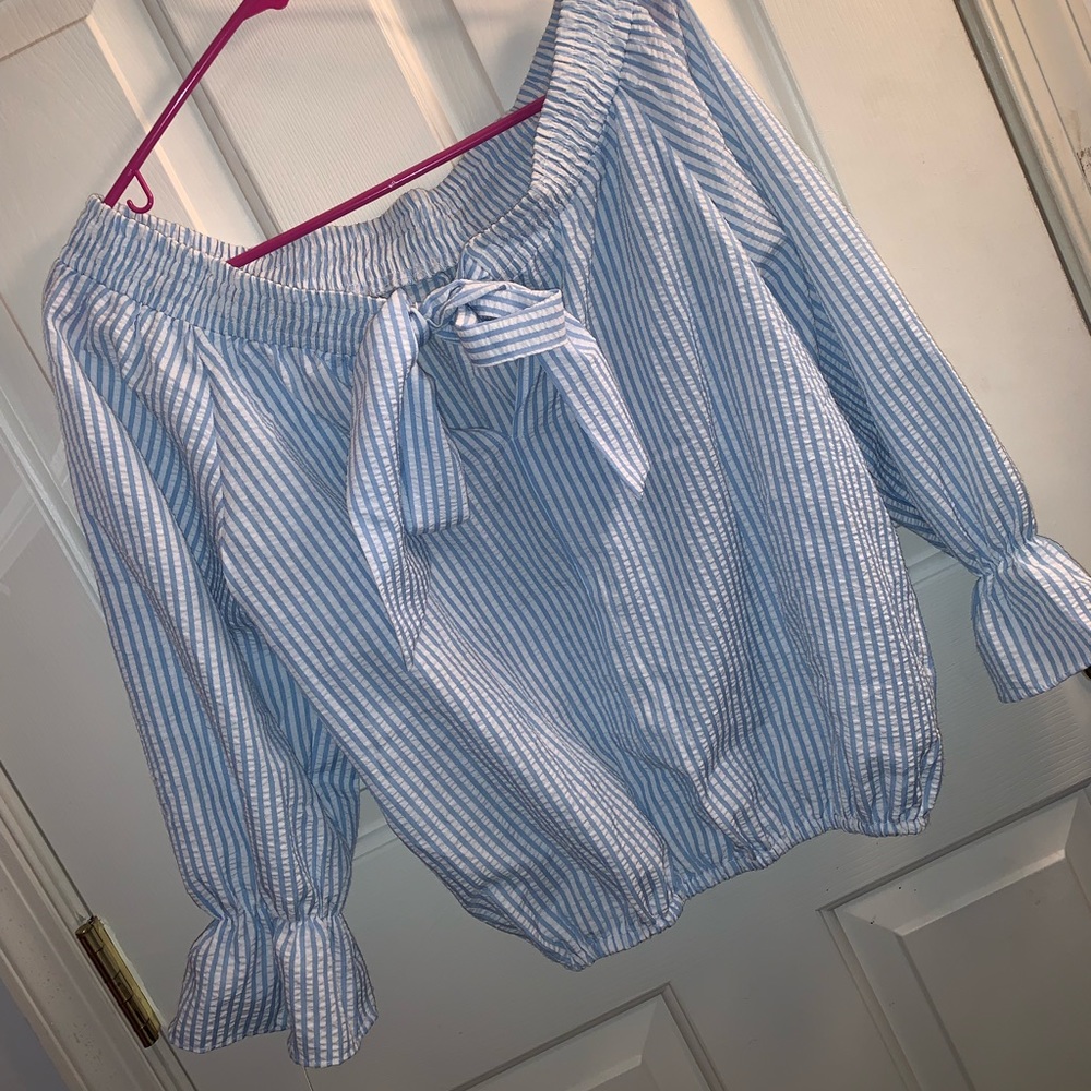 Off shoulder shirt